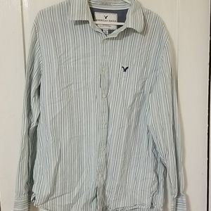 American Eagle button up